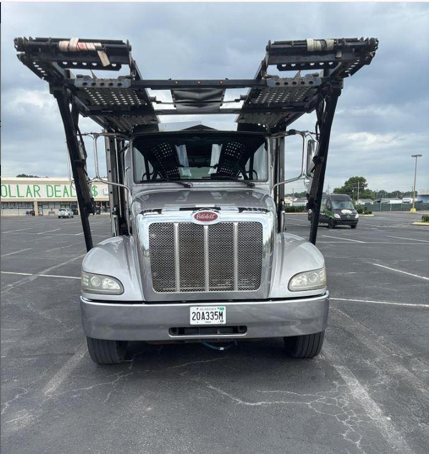 Used 2018 Peterbilt 348 Car Hauler Truck