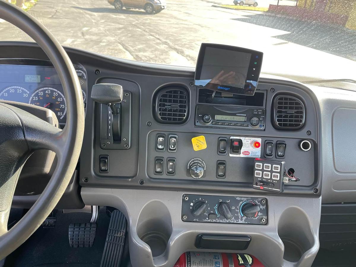 Used 2015 Freightliner M2