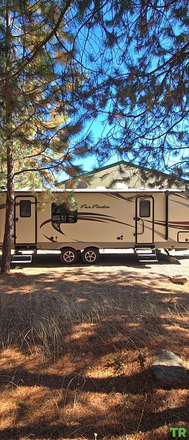 Used 2016 Cruiser RV Fun Finder Xtreme Lite M-241LRK Travel Trailer