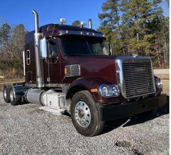 Used 2015 Freightliner CORONADO 122