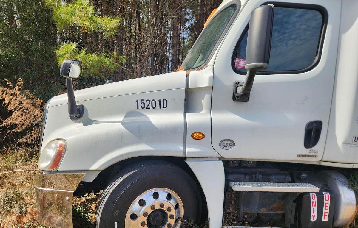 Used 2012 Freightliner Cascadia 125