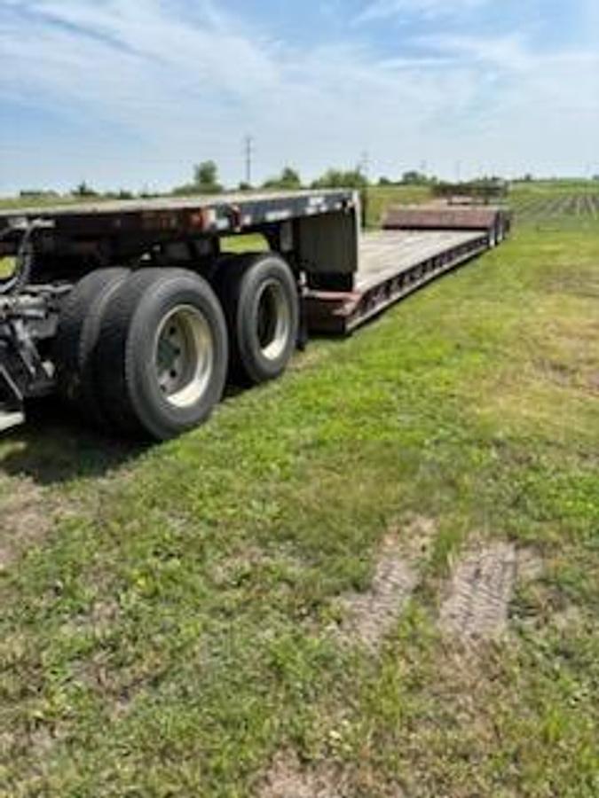 Used 2012 Fontaine Renegade Step Deck Trailer
