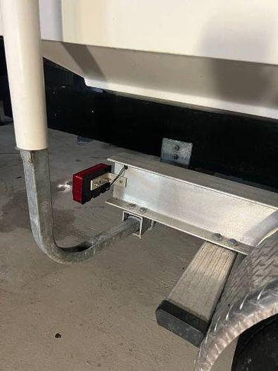 Used 2006 Hydra-Sports Vector CC25