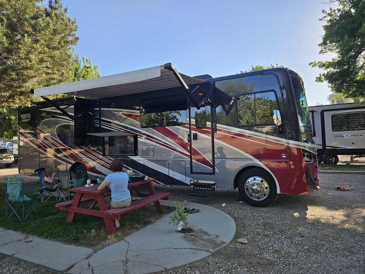 Used 2024 Fleetwood Fortis 36Y