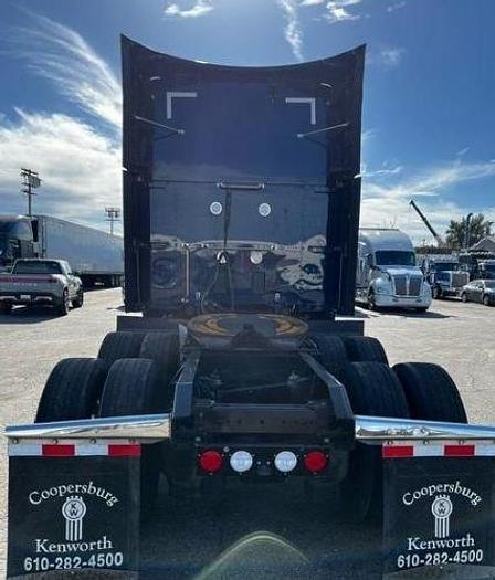 Used 2022 KENWORTH T680