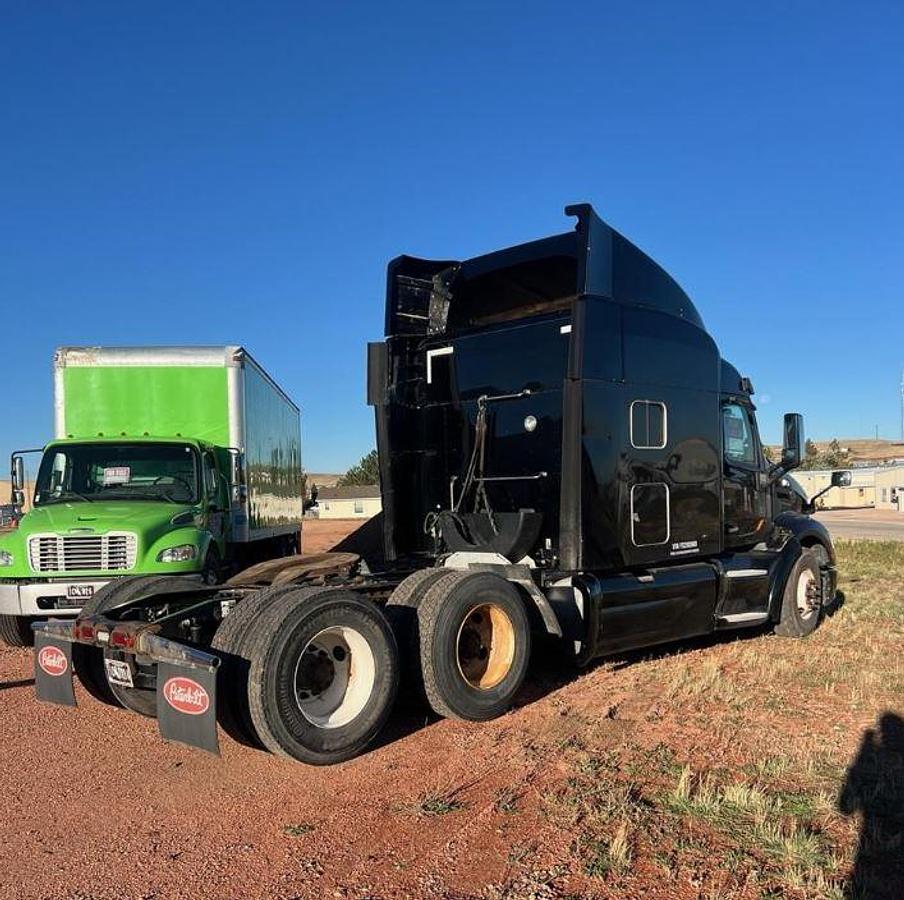 Used 2015 Peterbilt 579