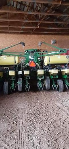 Used 1996 12 Row Planter