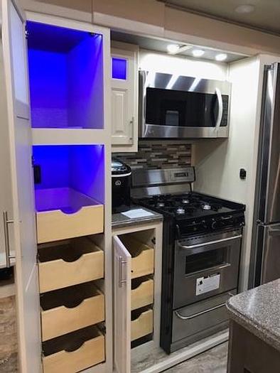 Used 2021 Luxe Gold 380GFB 5th Wheel