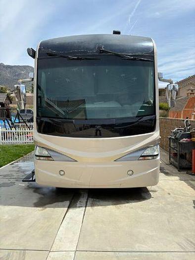 Used 2008 Fleetwood Revolution LE 40E