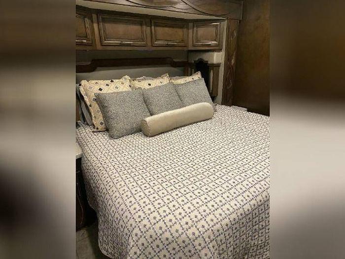 Used 2019 Newmar Ventana 4369