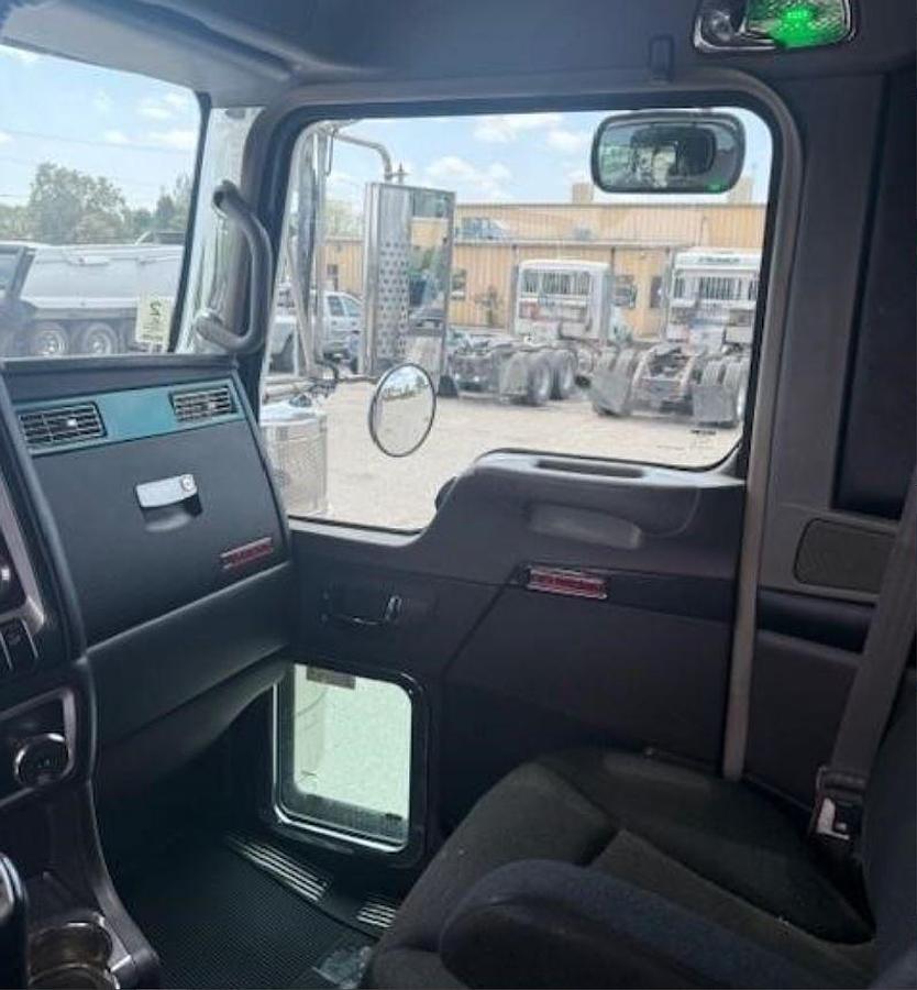 Used 2019 KENWORTH T800