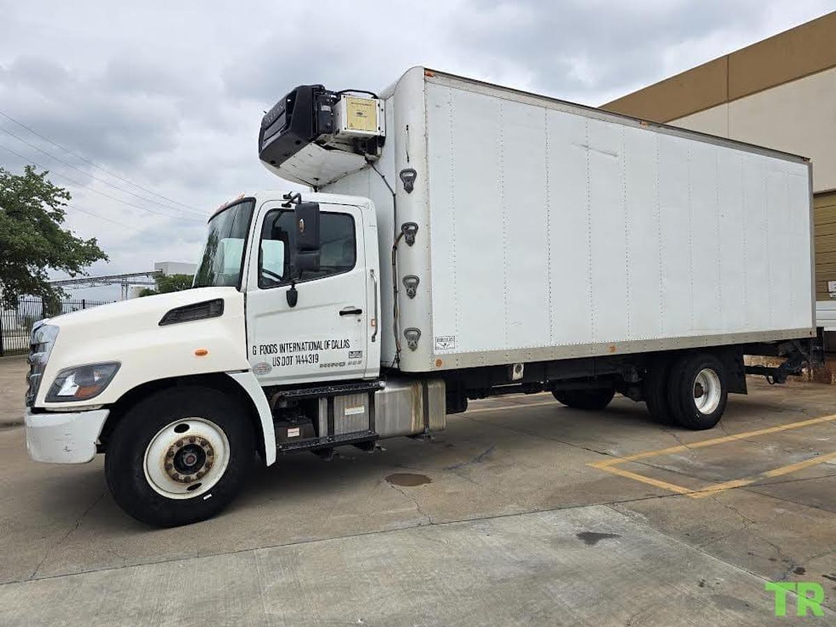 Used 2019 Hino 338 Refrigerated Box Truck • 26' Reefer • Carrier Refrigeration