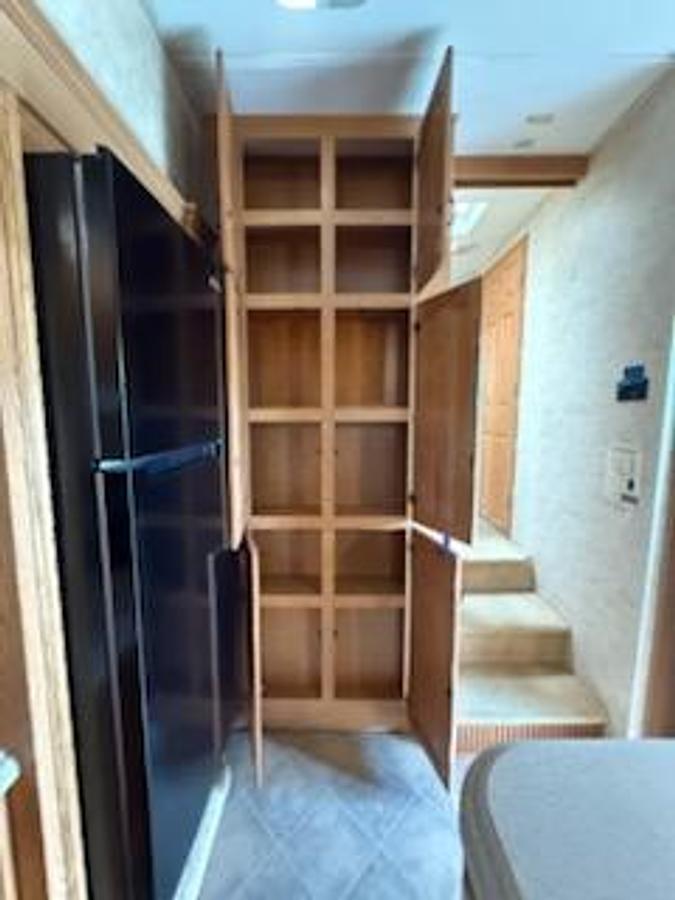 Used 2007 Keystone Montana 3400RL