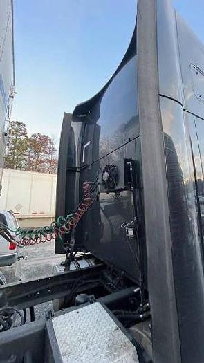 Used 2016 Mack Pinnacle CXU613