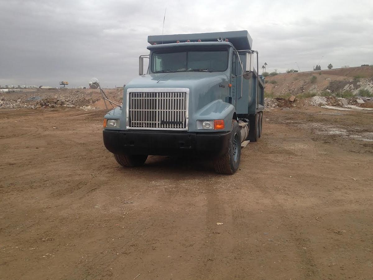 Used 1995 International 9400 Series Dump Truck