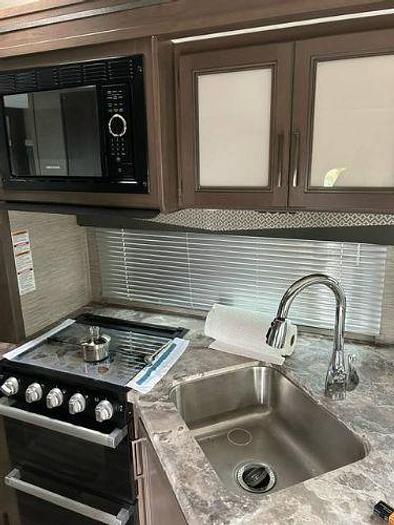 Used 2022 Thor Motor Coach Four Winds 28Z