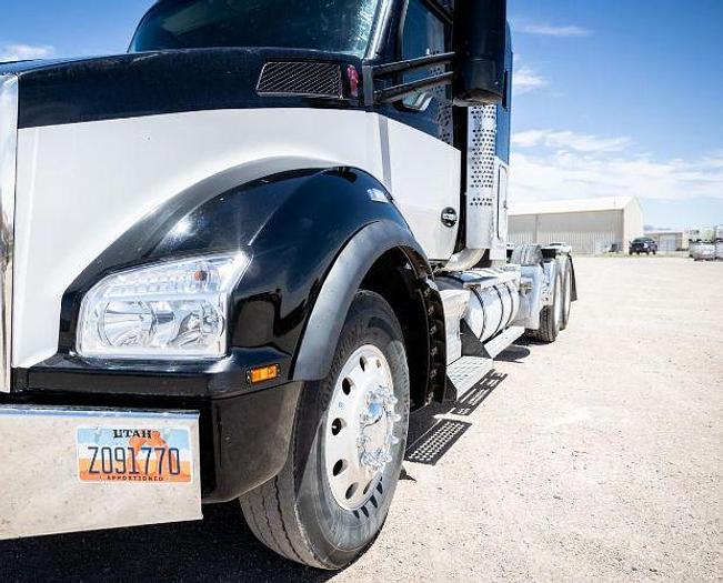 Used 2020 KENWORTH T880