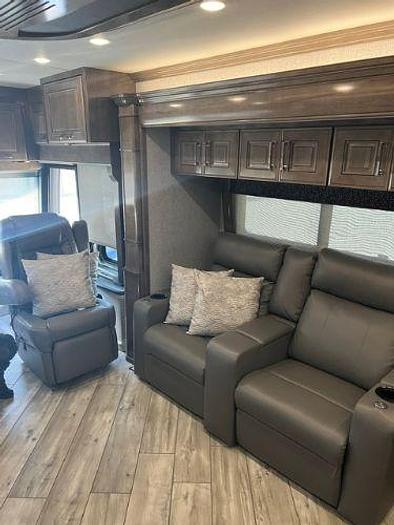 Used 2023 American Coach American Dream 45D