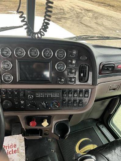 Used 2013 Peterbilt 388
