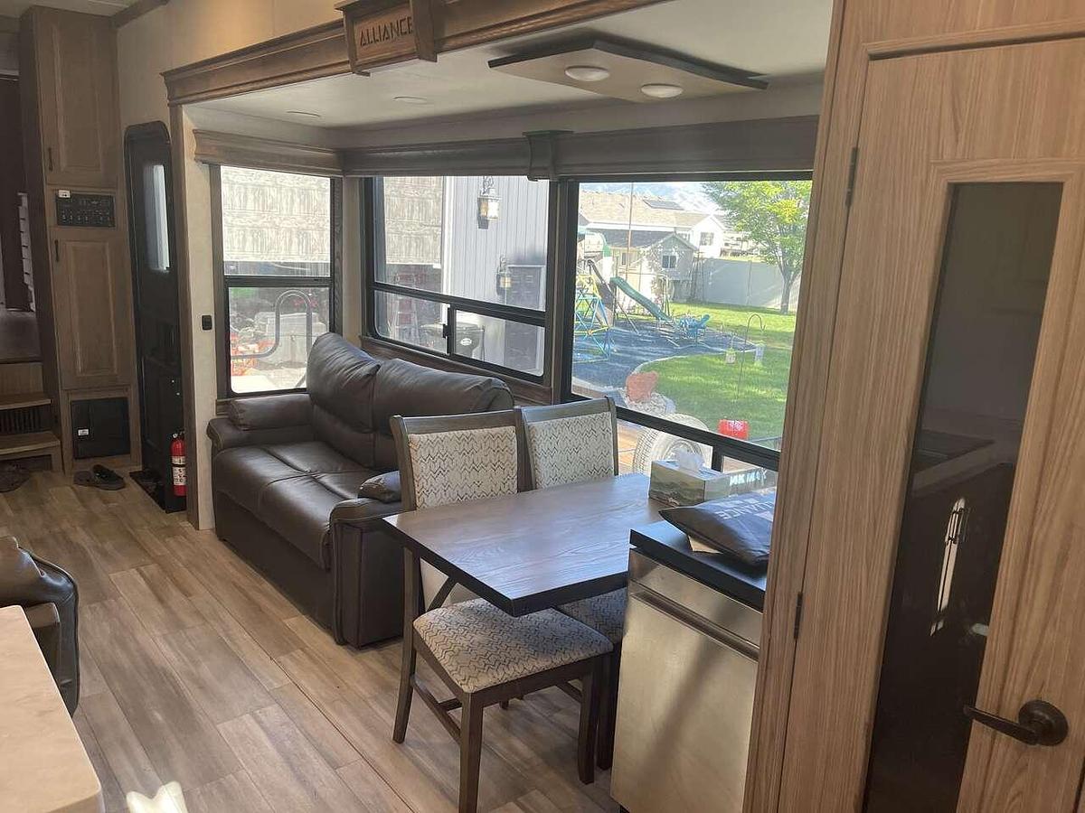 Used 2023 Alliance Paradigm R328K