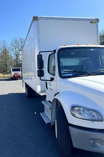 Used 2017 Freightliner BUSINESS CLASS M2 106