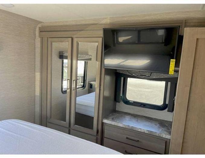 Used 2023 Thor Motor Coach FOUR WINDS 31E