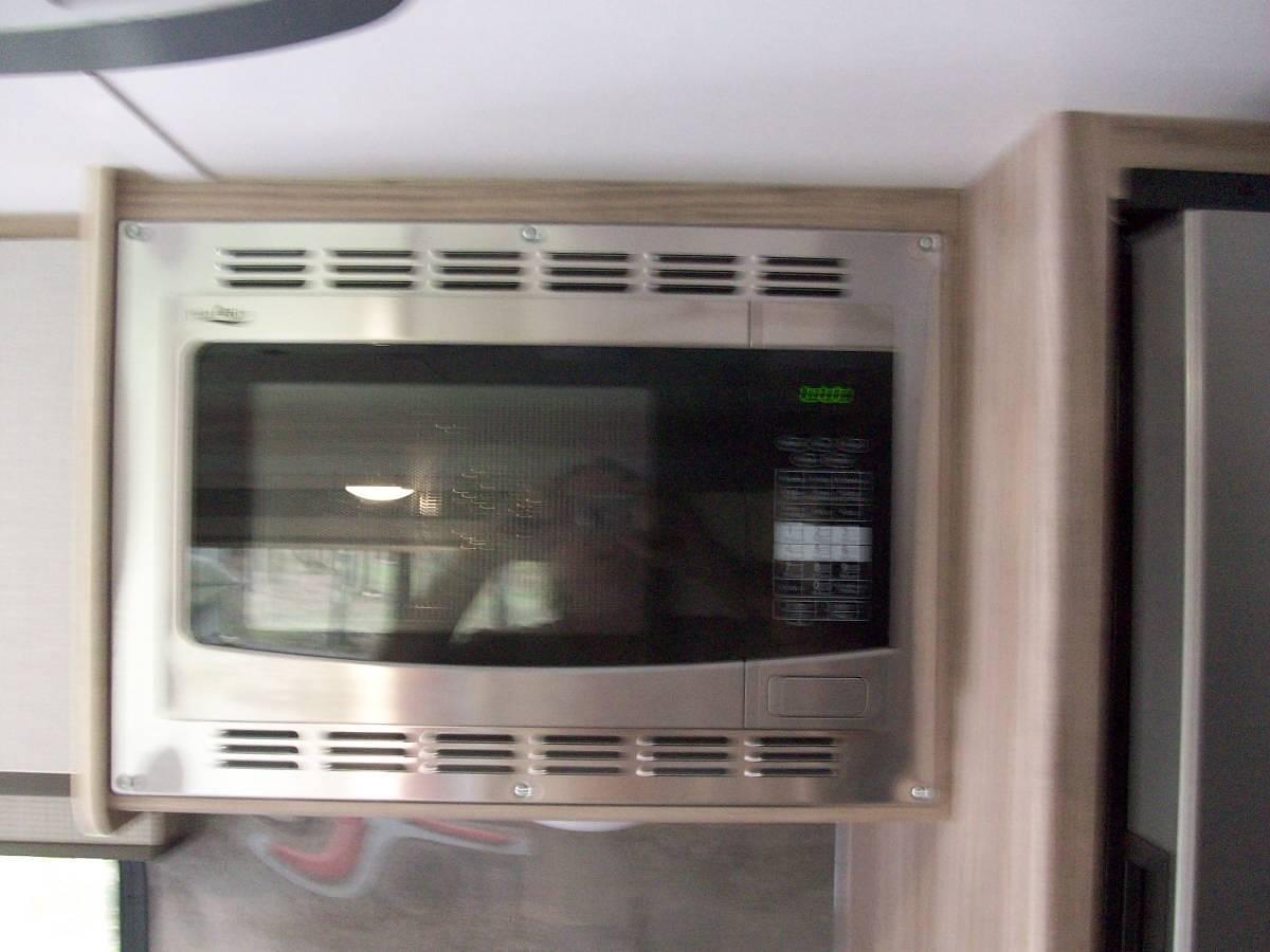 Used 2022 WINNEBAGO MICRO MINNIE FLX