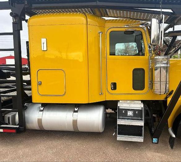 Used 2018 Peterbilt 389