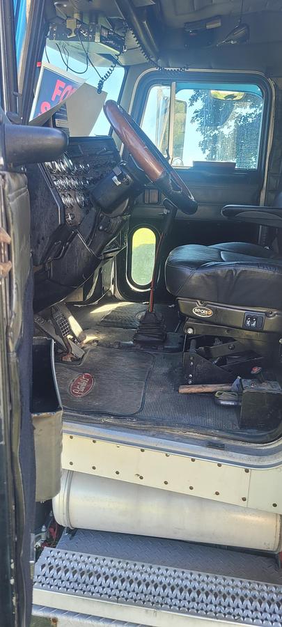 Used 2000 Peterbilt 378