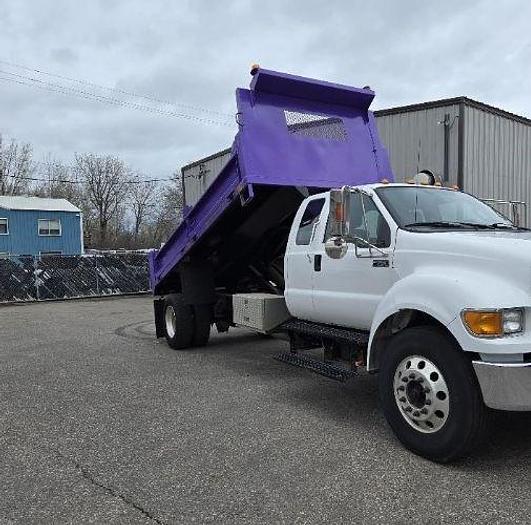 Used 2015 Ford F750 SD
