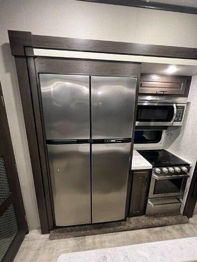 Used 2021 Grand Design Momentum M-Class 351M