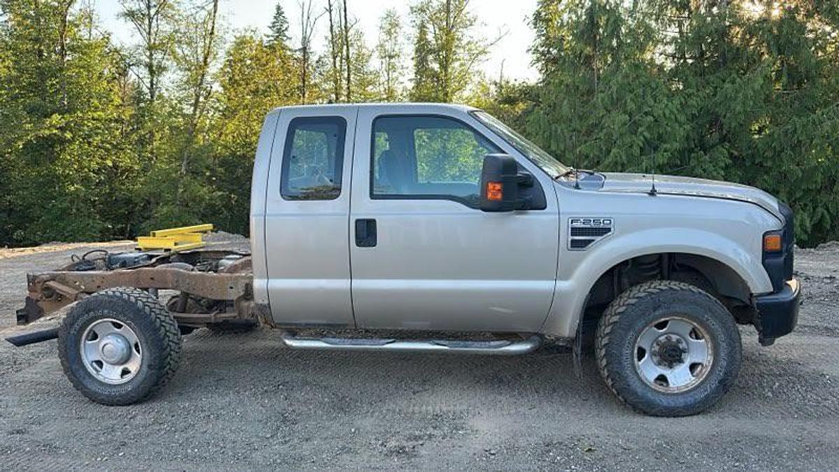 Used 2008 Ford F-250 Super Duty XLT 4X4 SuperCab and Chassis