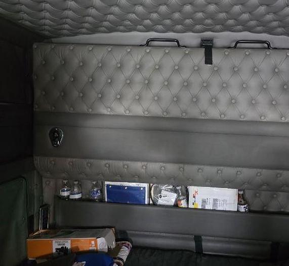 Used 2014 KENWORTH T660