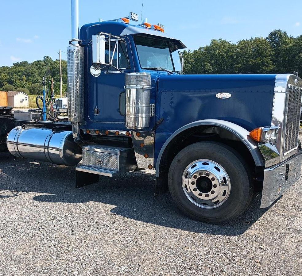 Used 1998 PETERBILT 379EXHD Day Cab