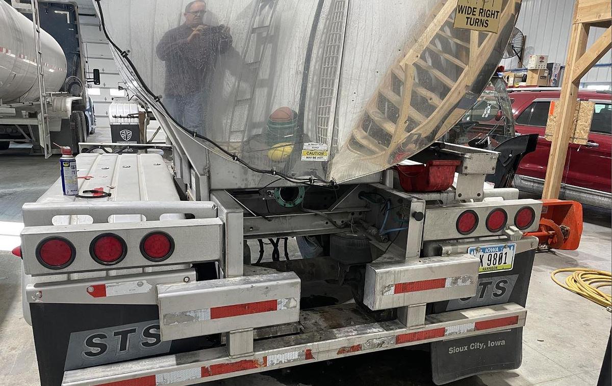 Used 2015 Mac LTT Srj-7000-1-2-Fg