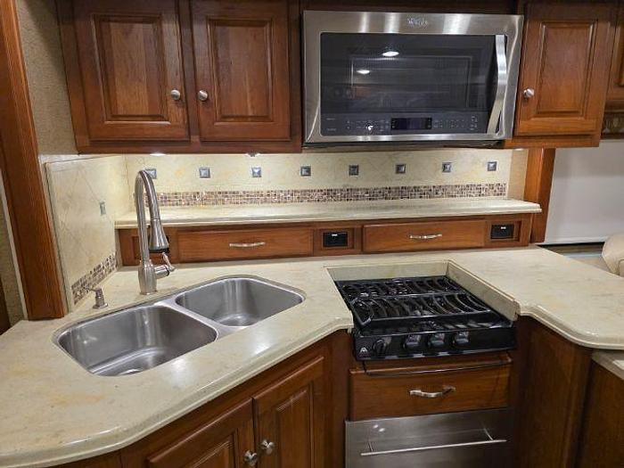 Used 2016 Winnebago Itasca Meridian 42E