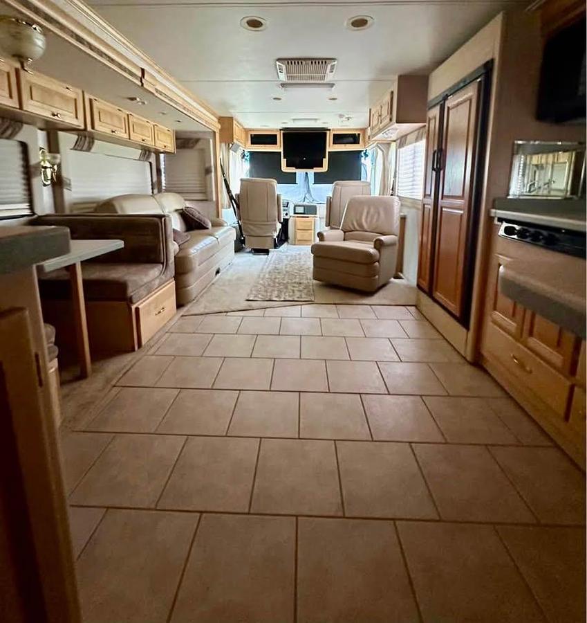 Used 2004 Tiffin Motorhomes Phaeton 40TGH