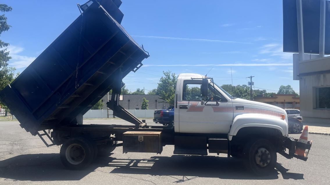 Used 2001 GMC TopKick C6500 Dump Truck