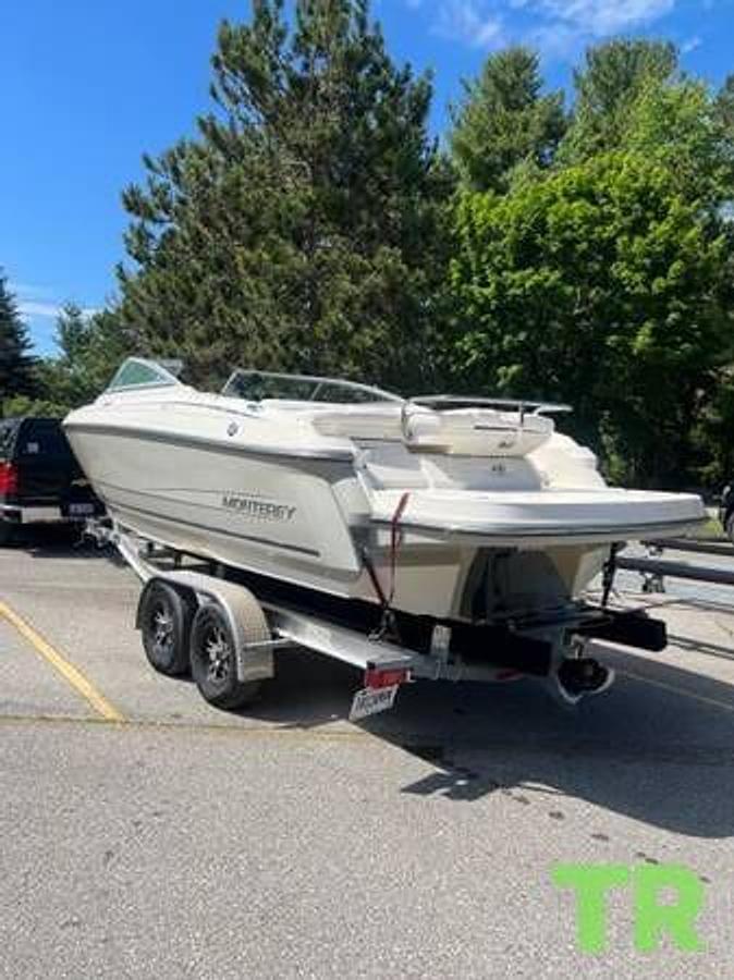 Used 2009 Monterey 234FS