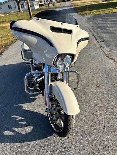 Used 2022 Harley-Davidson Street Glide