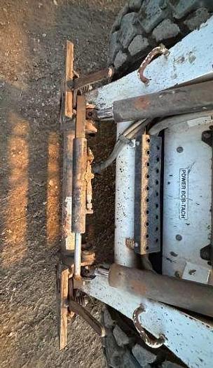 Used 2006 BOBCAT S300