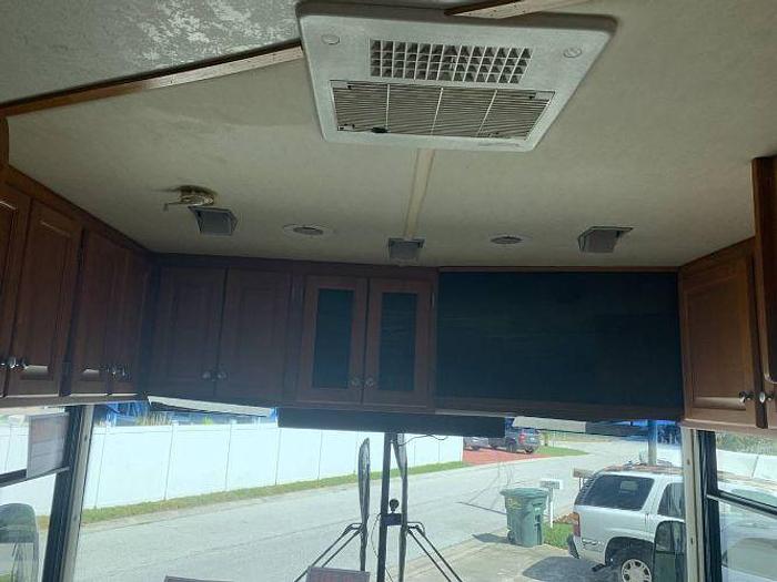 Used 2008 Gulf Stream Crescendo 33ft