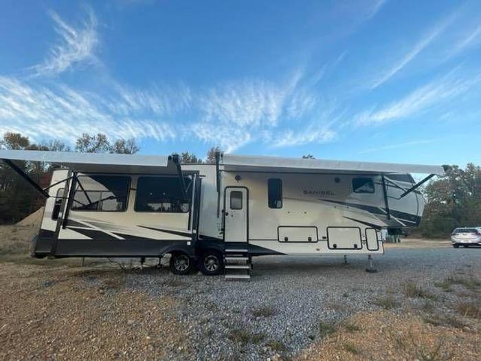 Used 2023 Prime Time Sanibel 3902WB