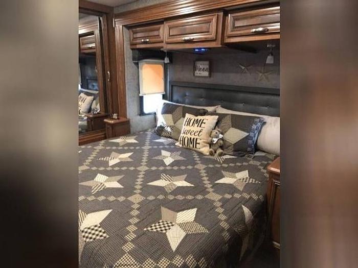 Used 2018 Forest River Berkshire 34QS