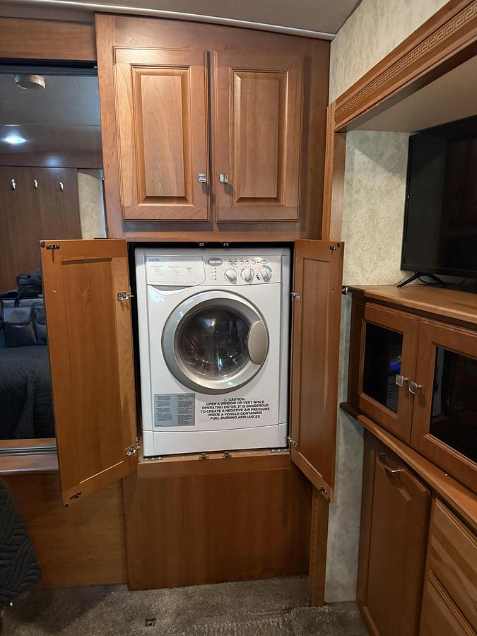 Used 2009 Winnebago Journey 34Y Class A Motorhome