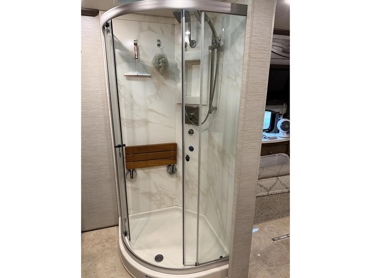 Used 2019 Newmar Ventana 3709