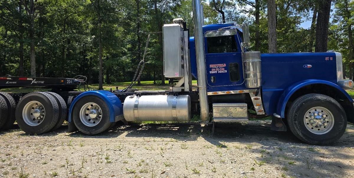 Used 2012 PETERBILT 389