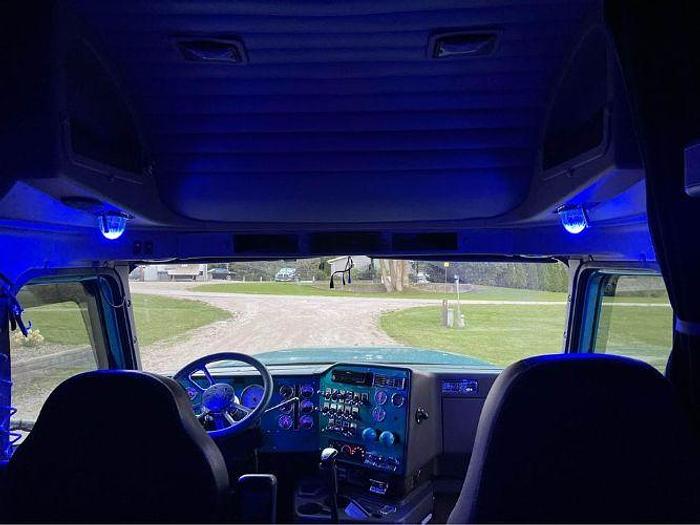 Used 2001 INTERNATIONAL 9900 IX