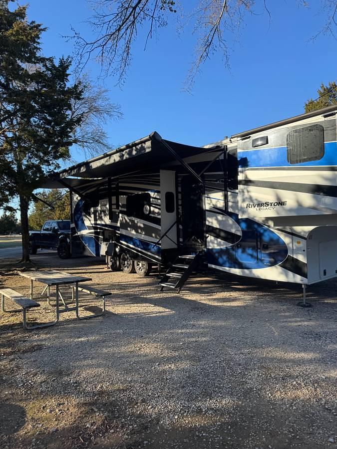 Used 2024 Forest River Riverstone Legacy 42FSKG