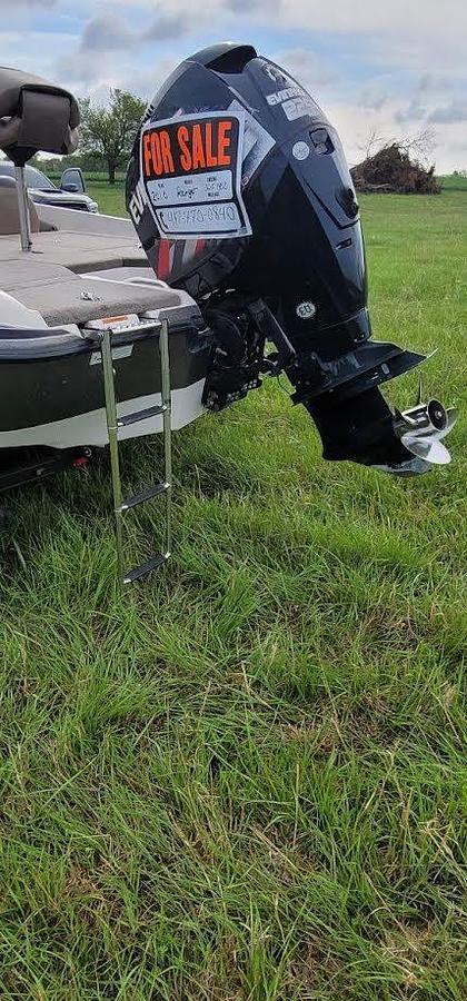 Used 2010 Ranger Reata 211 Fishing Boat